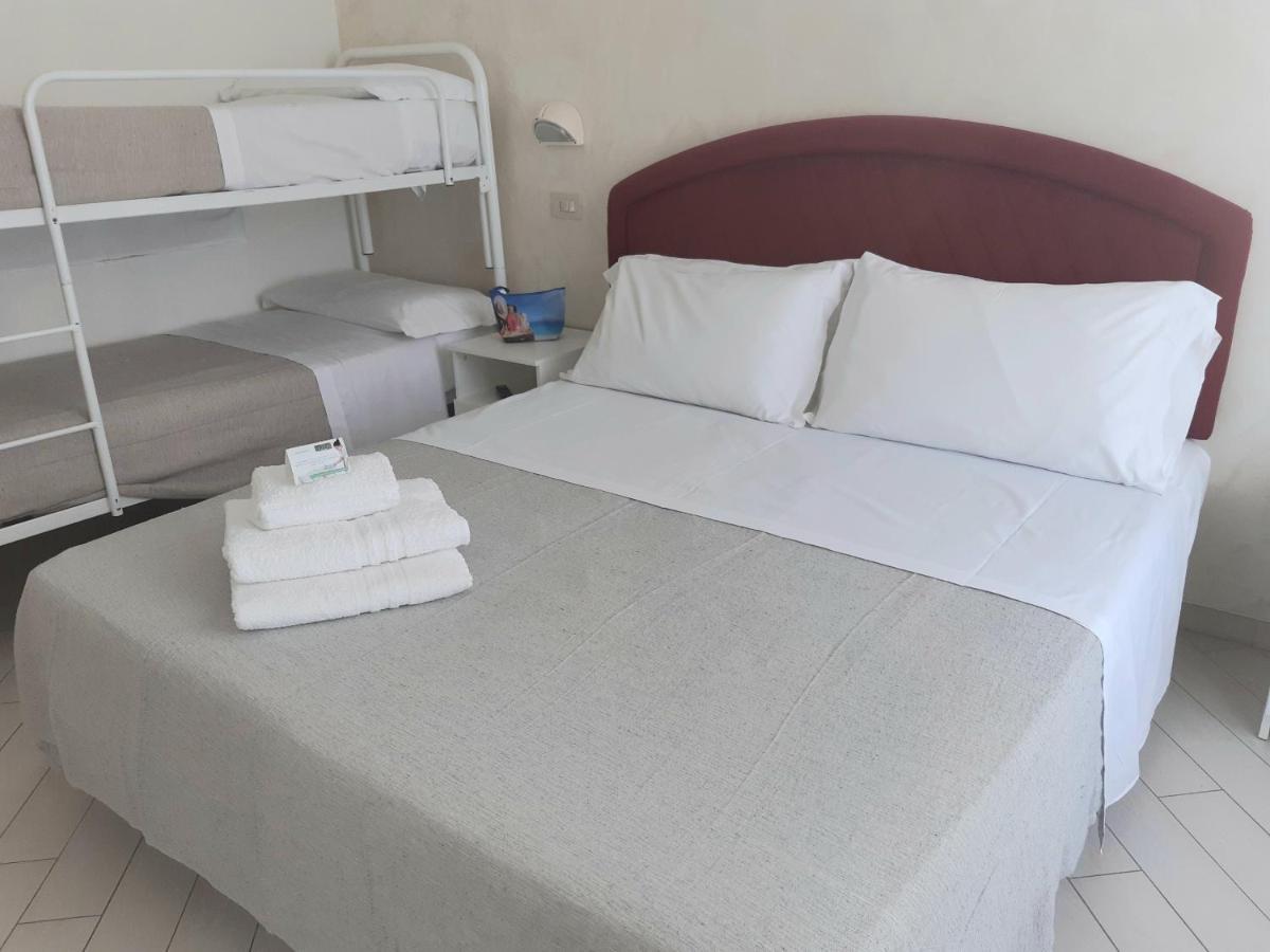 Hotel Raul 里乔内 外观 照片